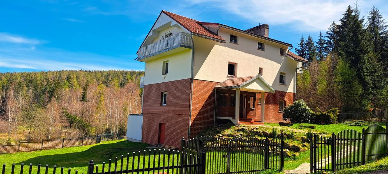 ボロビツェ Gorskie Zacisze Bed & Breakfast エクステリア 写真